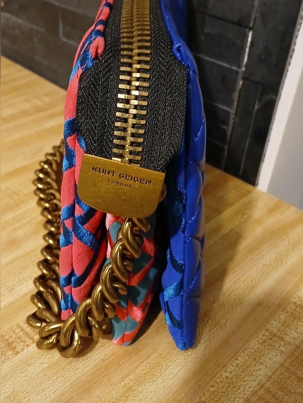 Kurt Geiger NWT Pink/Blue Quilted Shoulder Bag/Crossbody & Dustbag - Picture 4 of 9